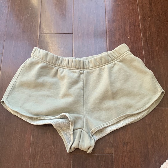TNA Booty Shorts Army Green - Picture 1 of 3